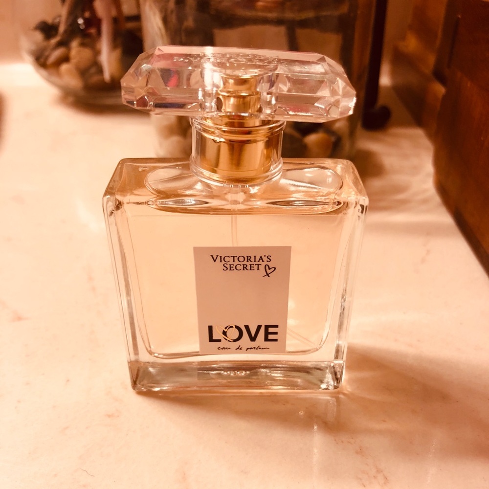Bundle of perfumes